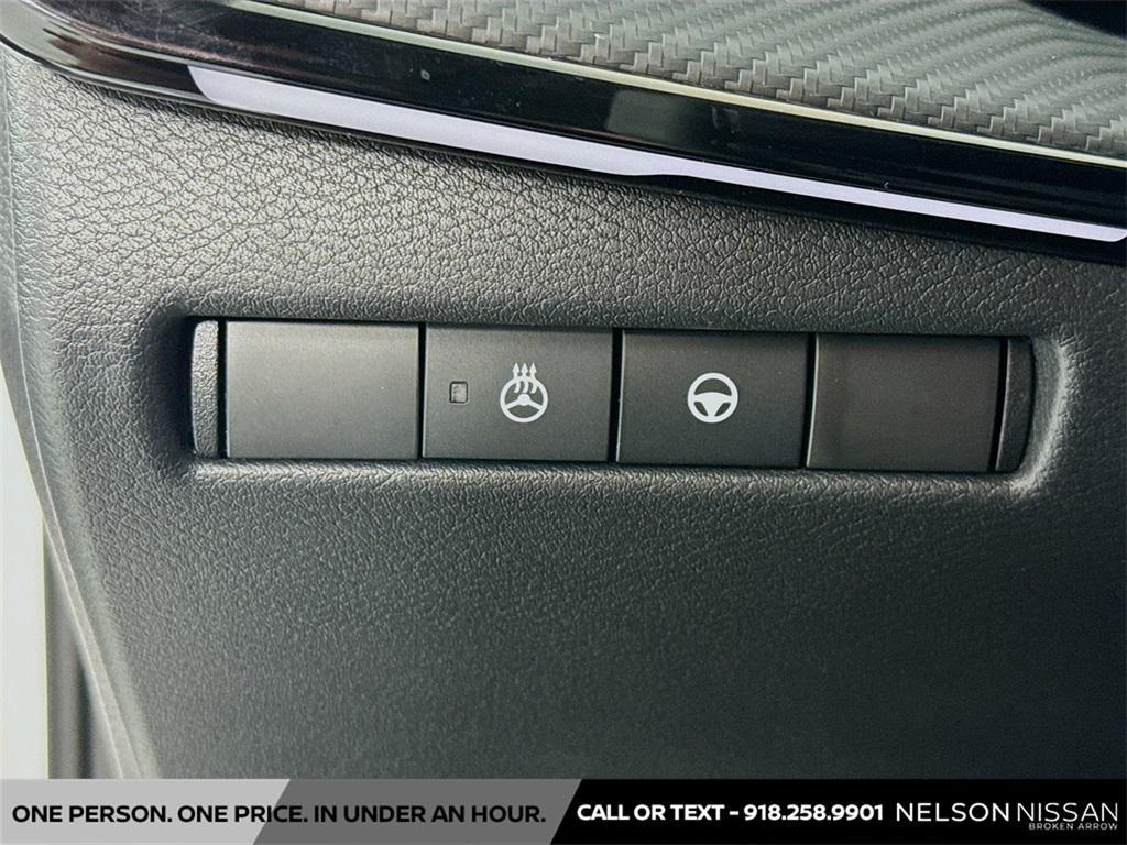 new 2025 Nissan Kicks car, priced at $30,910