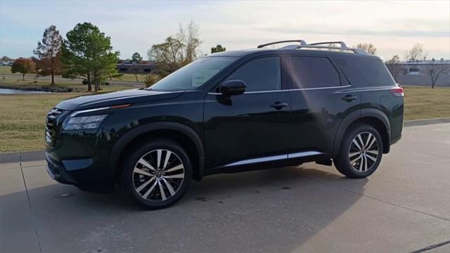 new 2025 Nissan Pathfinder car, priced at $51,966