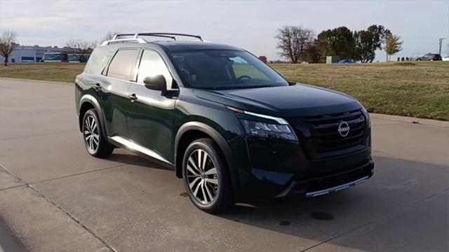 new 2025 Nissan Pathfinder car, priced at $51,966