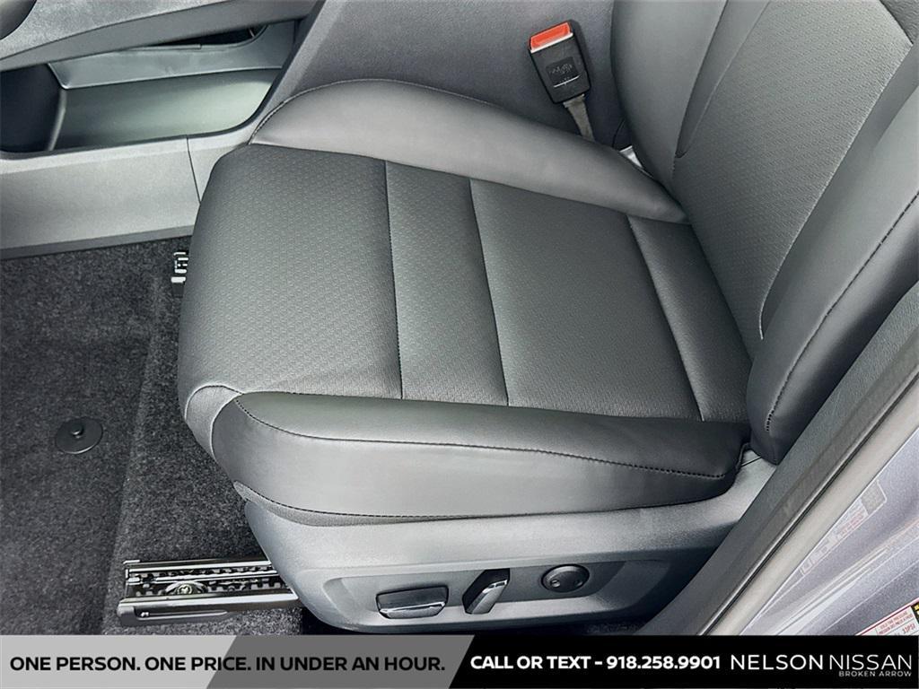 new 2025 Nissan Rogue car, priced at $32,127