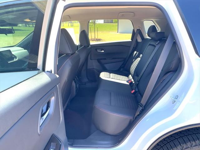 new 2025 Nissan Rogue car, priced at $33,188