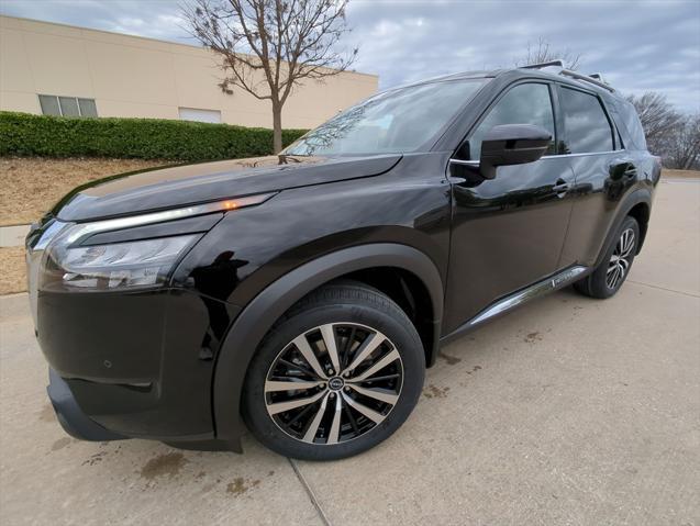 new 2025 Nissan Pathfinder car, priced at $50,123