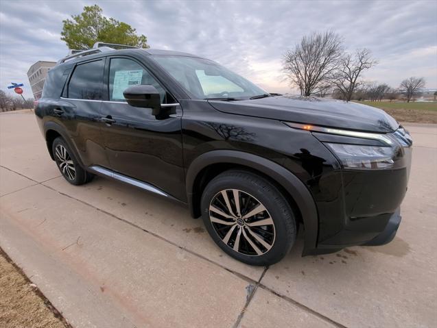 new 2025 Nissan Pathfinder car, priced at $50,123