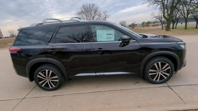 new 2025 Nissan Pathfinder car, priced at $50,123