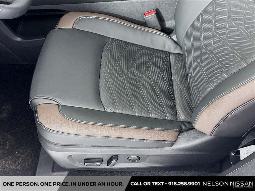 new 2025 Nissan Pathfinder car, priced at $51,746