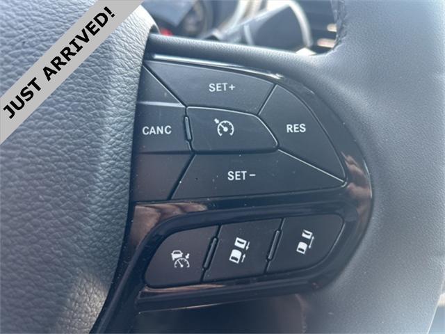 used 2023 Jeep Cherokee car, priced at $23,995