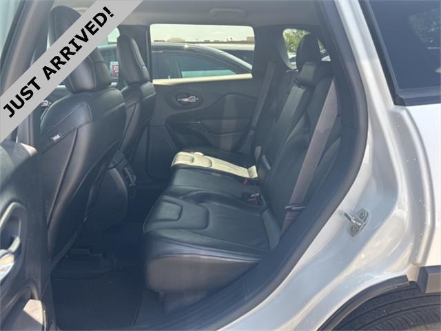used 2023 Jeep Cherokee car, priced at $23,995