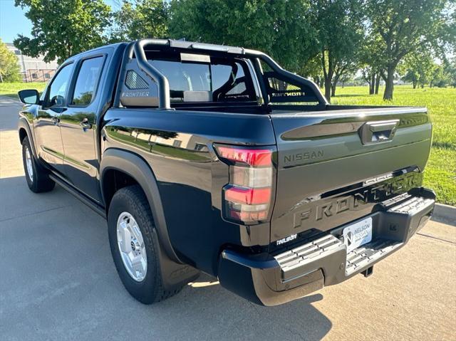 new 2024 Nissan Frontier car, priced at $39,999