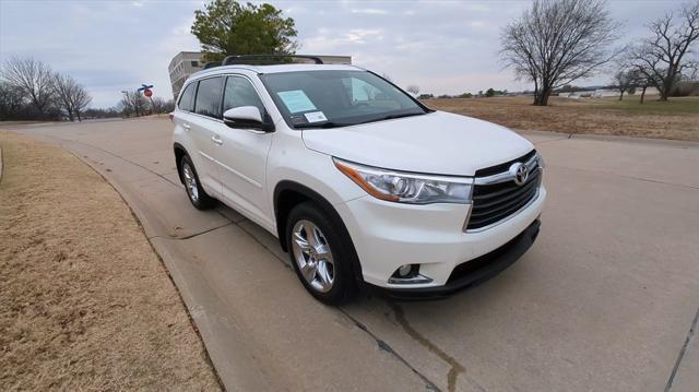 used 2014 Toyota Highlander car, priced at $19,995