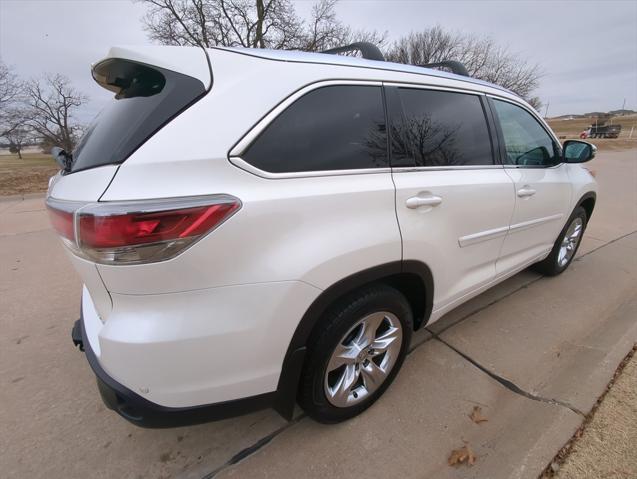 used 2014 Toyota Highlander car, priced at $19,995