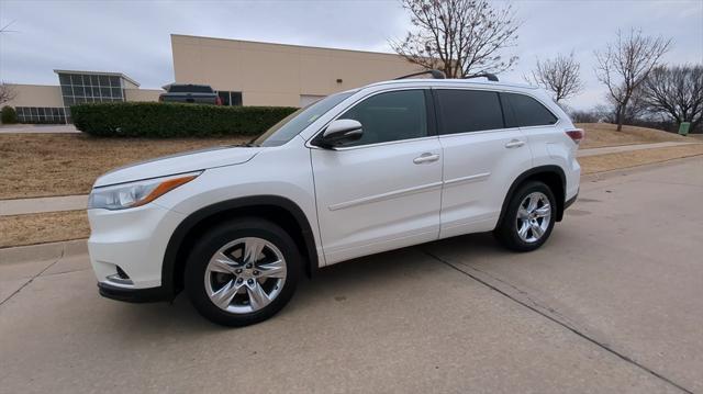 used 2014 Toyota Highlander car, priced at $19,995