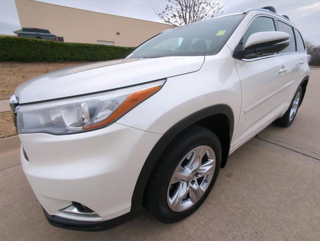 used 2014 Toyota Highlander car, priced at $19,995