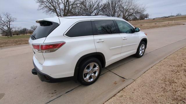 used 2014 Toyota Highlander car, priced at $19,995