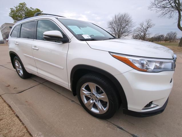 used 2014 Toyota Highlander car, priced at $19,995