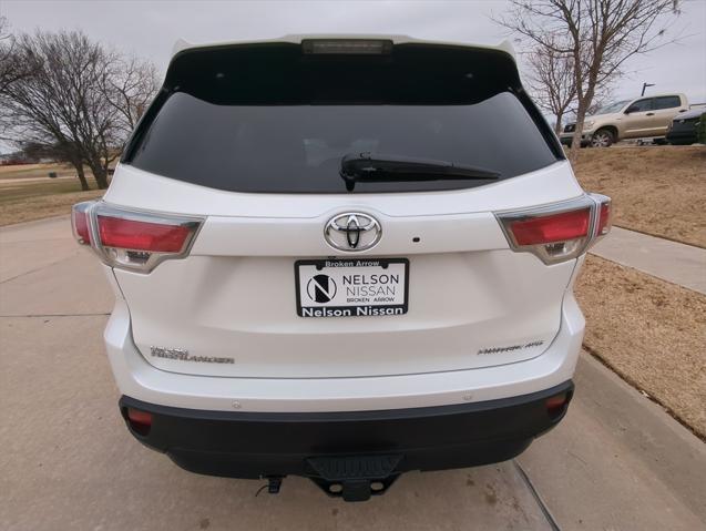 used 2014 Toyota Highlander car, priced at $19,995