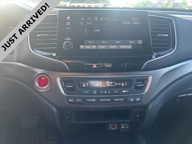 used 2022 Honda Pilot car, priced at $28,995