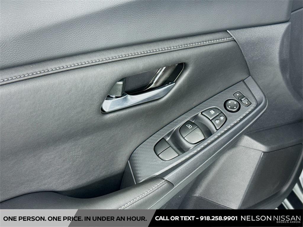 new 2025 Nissan Sentra car, priced at $22,577