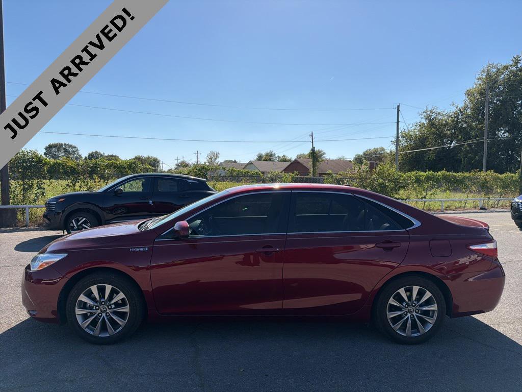 used 2016 Toyota Camry Hybrid car, priced at $17,995