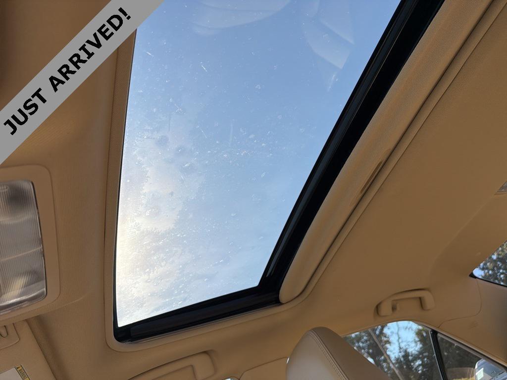 used 2016 Toyota Camry Hybrid car, priced at $17,995