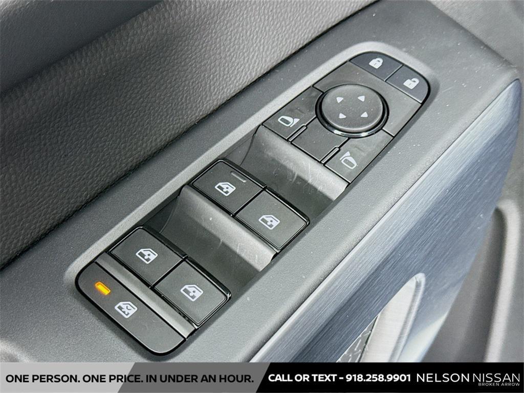 new 2025 Nissan Pathfinder car, priced at $42,738