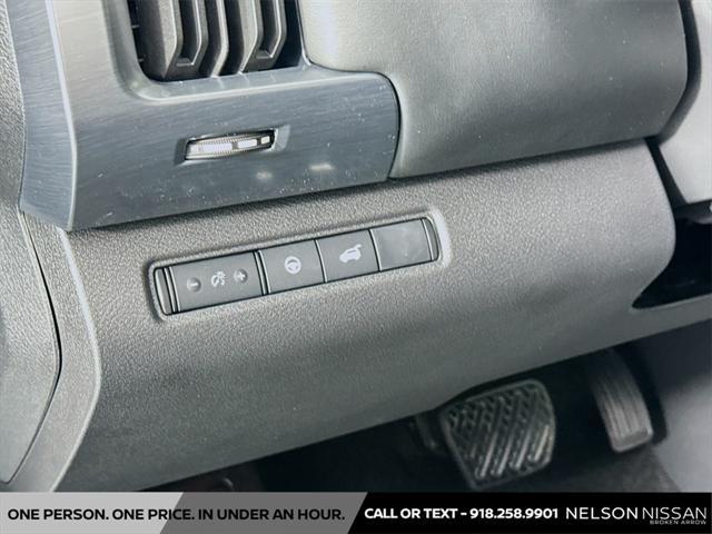 new 2025 Nissan Pathfinder car, priced at $45,397