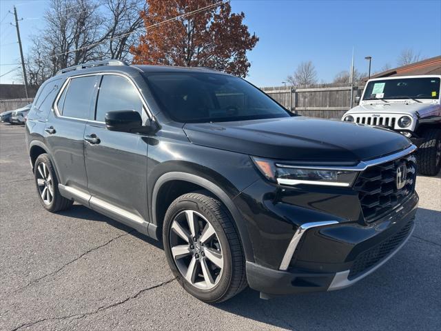 used 2025 Honda Pilot car, priced at $43,994