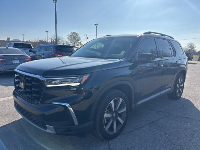 used 2025 Honda Pilot car, priced at $43,994