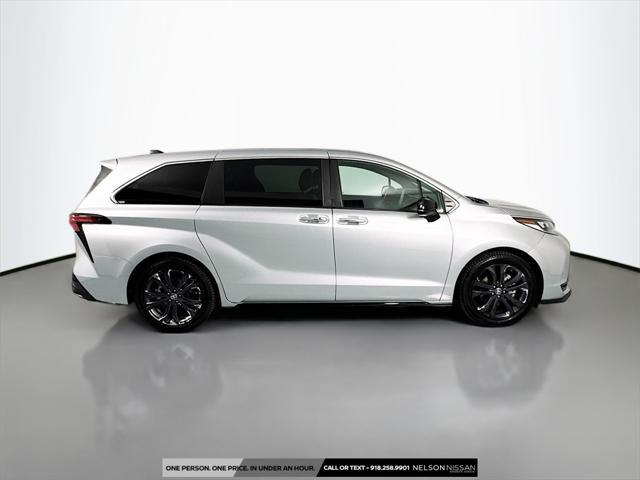used 2022 Toyota Sienna car, priced at $35,994