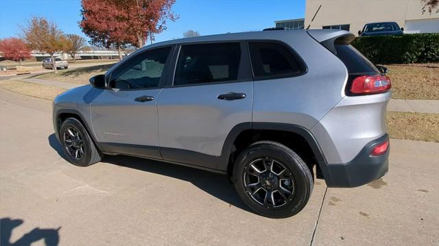 used 2016 Jeep Cherokee car, priced at $12,999