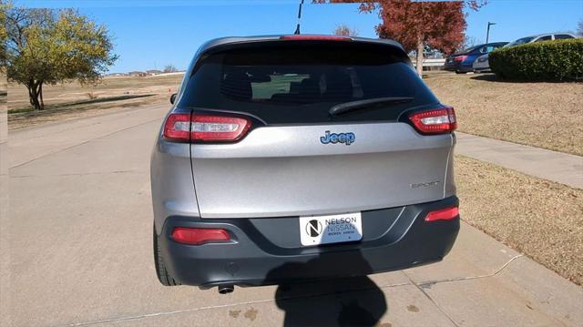 used 2016 Jeep Cherokee car, priced at $12,999