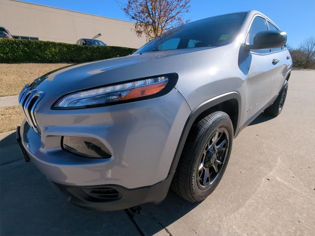 used 2016 Jeep Cherokee car, priced at $12,999