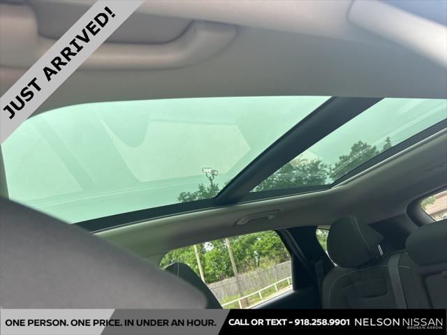 used 2022 Hyundai TUCSON Hybrid car, priced at $24,926