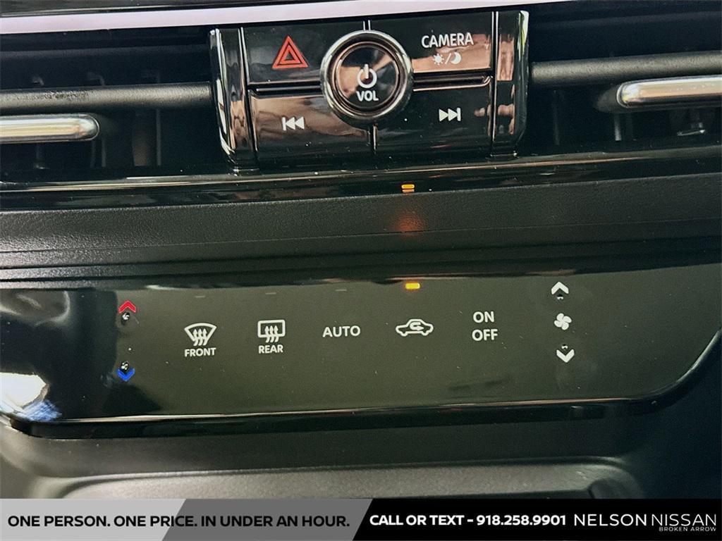 new 2025 Nissan Kicks car, priced at $26,531