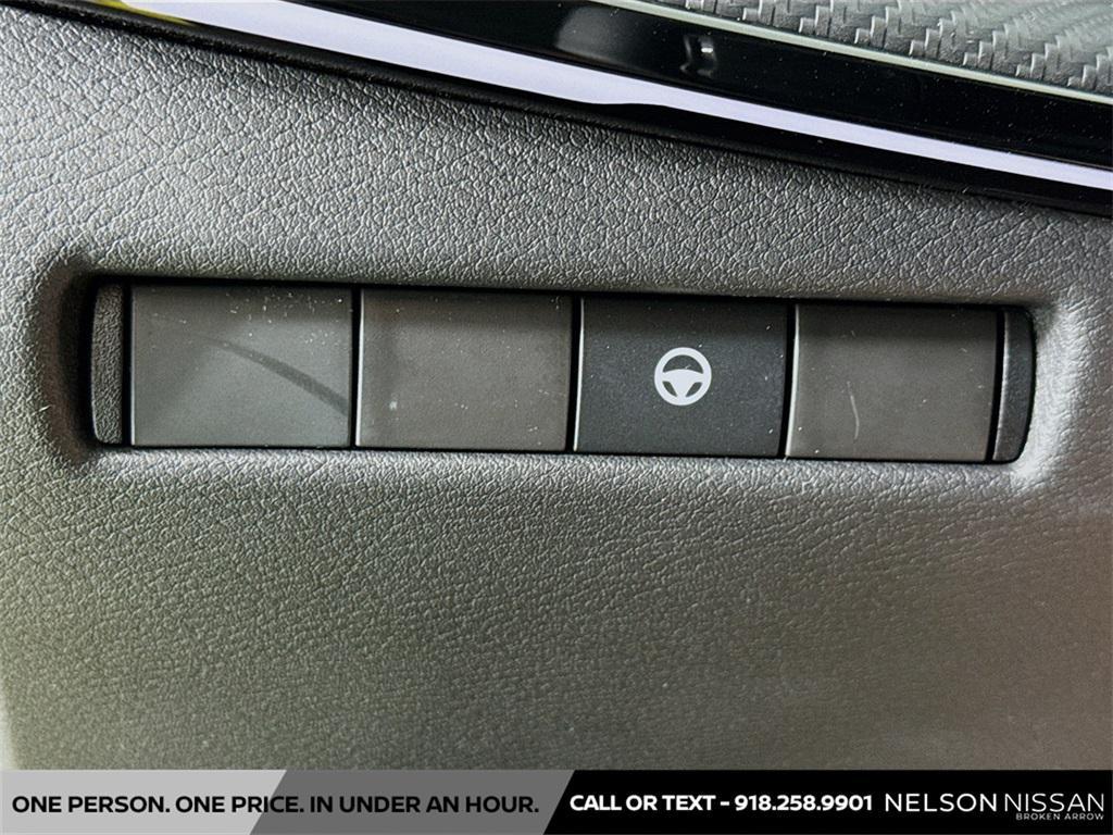 new 2025 Nissan Kicks car, priced at $26,531