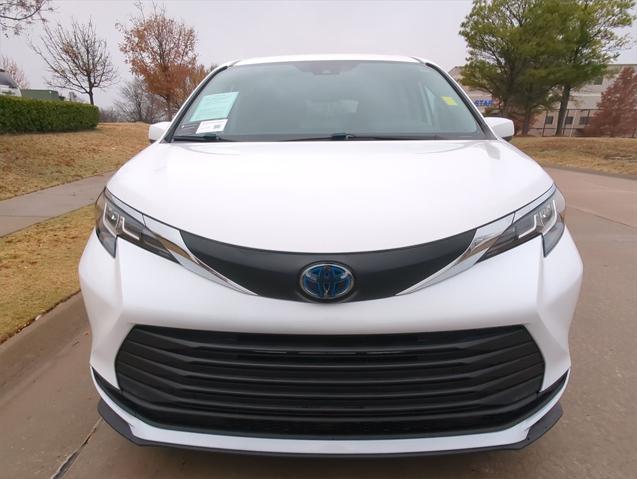 used 2021 Toyota Sienna car, priced at $27,999