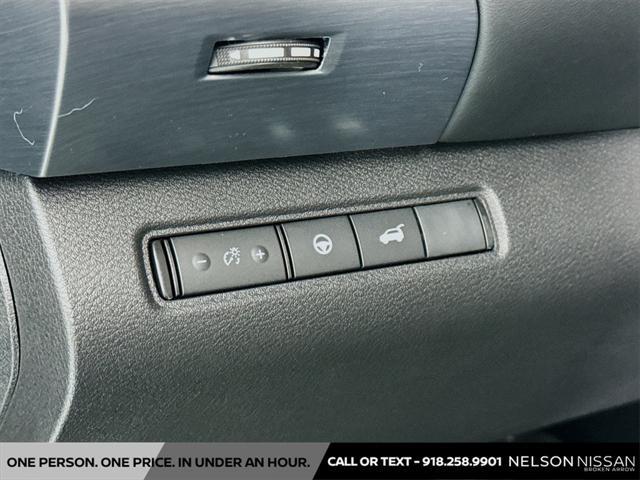new 2025 Nissan Pathfinder car, priced at $43,585