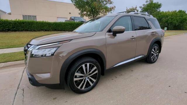 new 2024 Nissan Pathfinder car, priced at $49,736