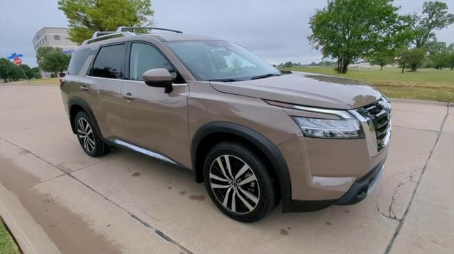 new 2024 Nissan Pathfinder car, priced at $49,736