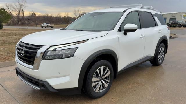 new 2025 Nissan Pathfinder car, priced at $43,609