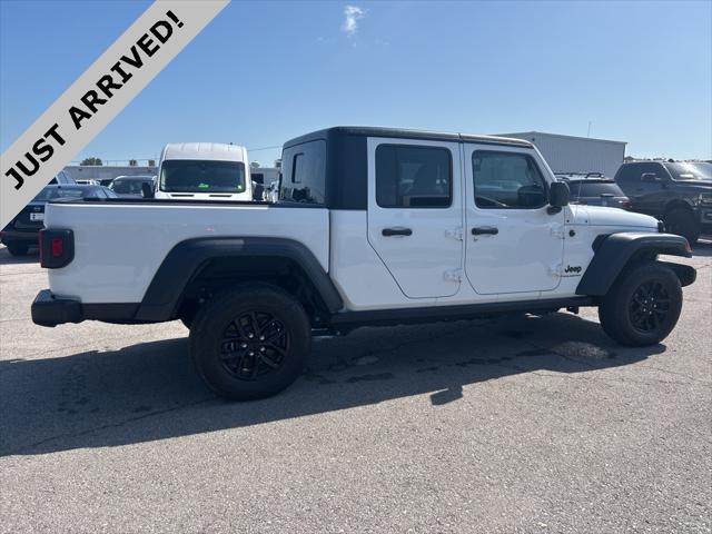 used 2023 Jeep Gladiator car, priced at $32,994