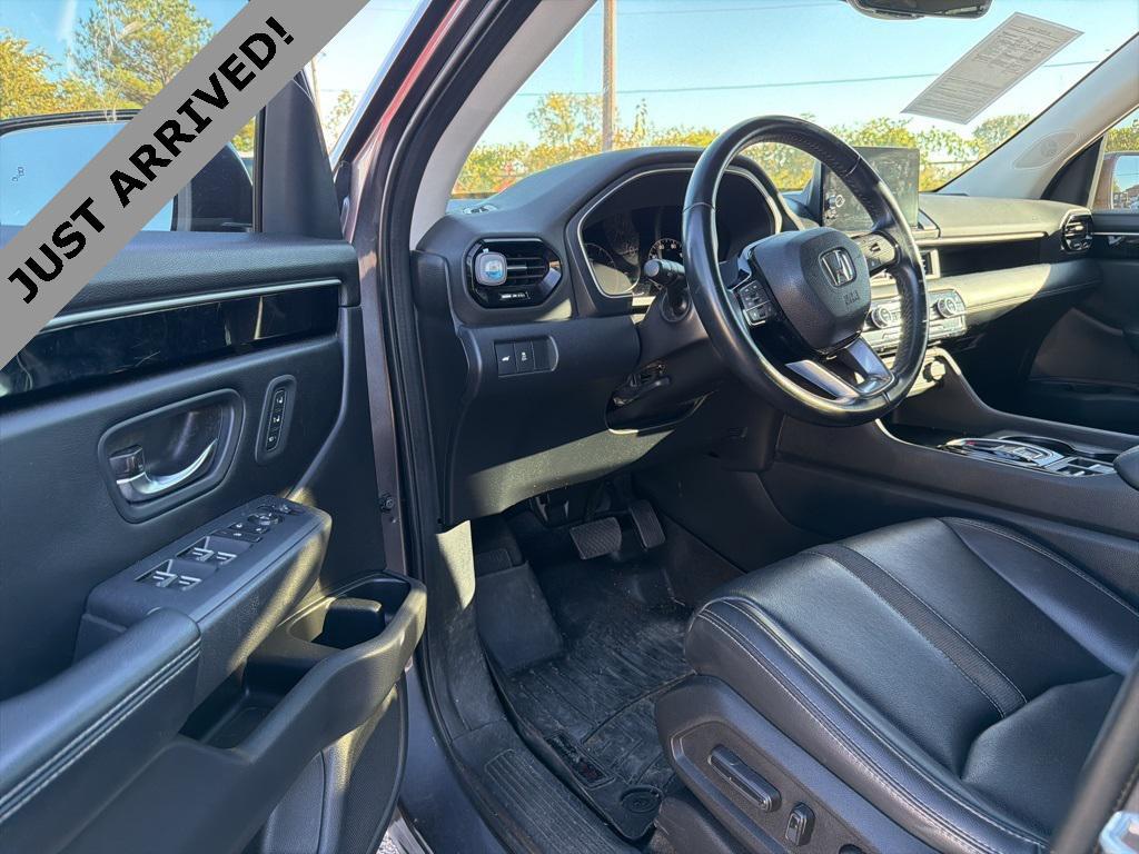 used 2023 Honda Pilot car, priced at $35,999