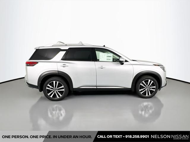 new 2025 Nissan Pathfinder car, priced at $50,674