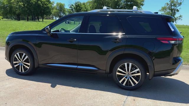 new 2025 Nissan Pathfinder car, priced at $50,289