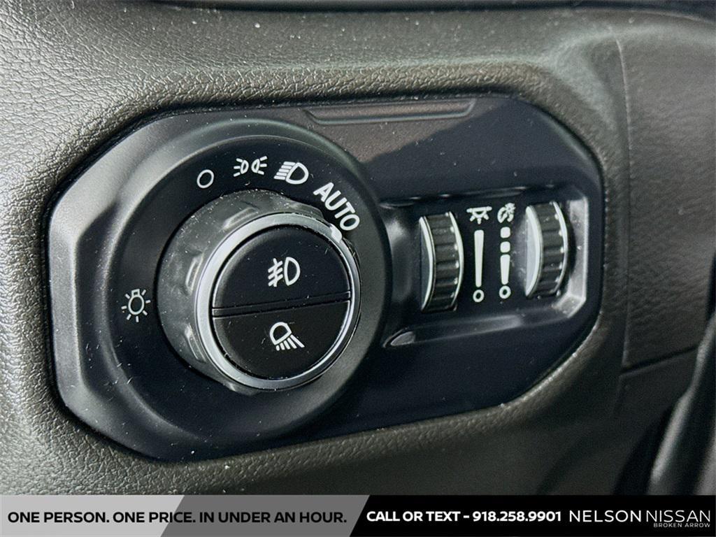 used 2022 Jeep Gladiator car, priced at $30,994