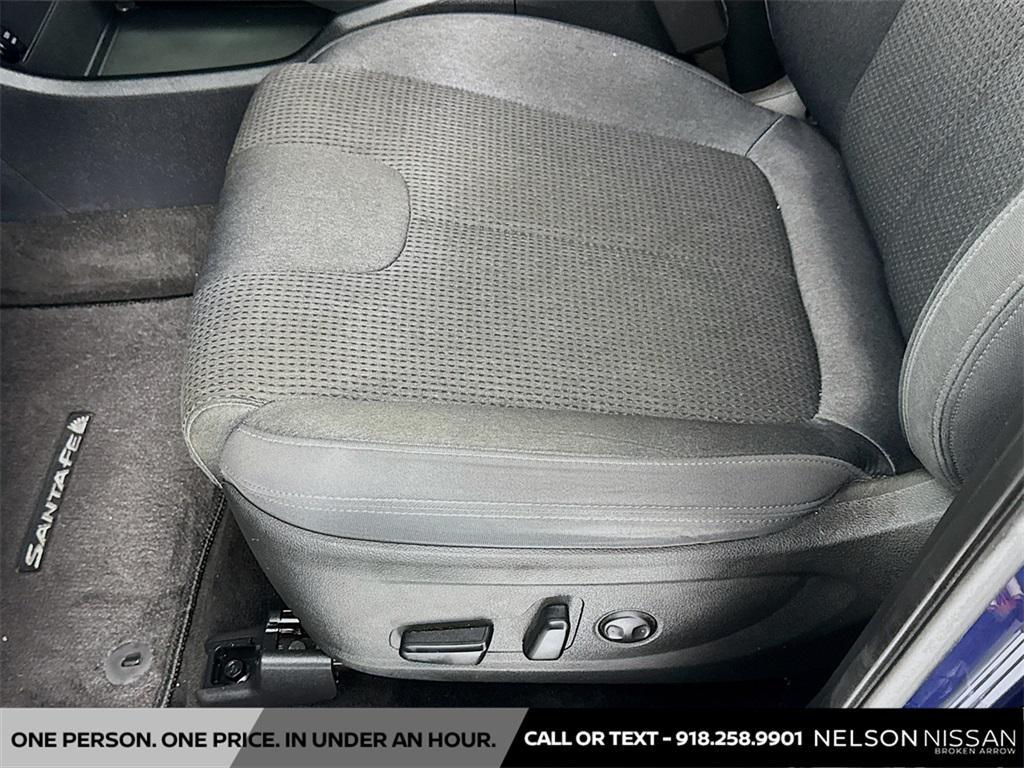 used 2022 Hyundai Santa Fe car, priced at $20,695