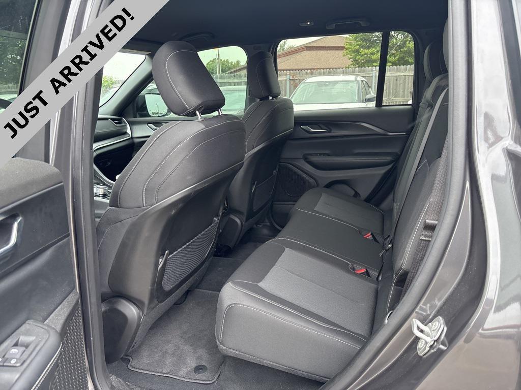 used 2024 Jeep Grand Cherokee car, priced at $31,995