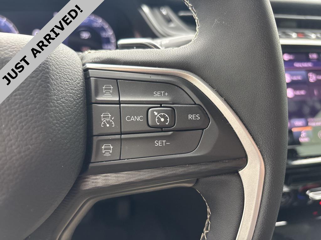 used 2024 Jeep Grand Cherokee car, priced at $31,995