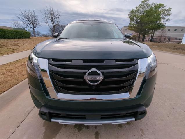 new 2025 Nissan Pathfinder car, priced at $50,552