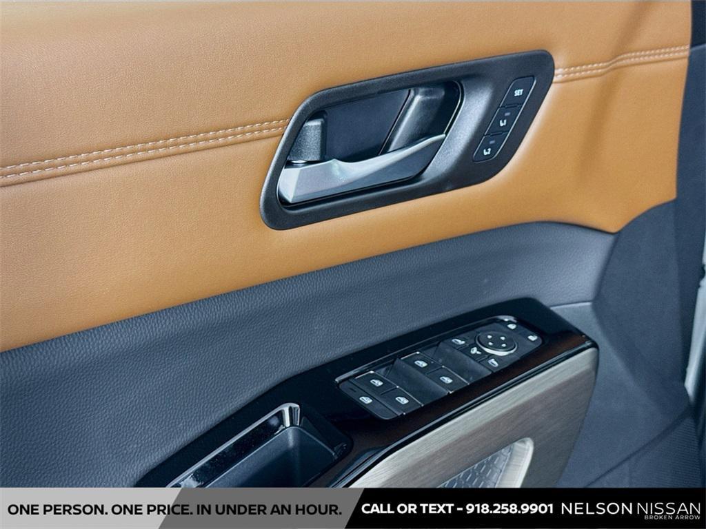 new 2025 Nissan Pathfinder car, priced at $50,133