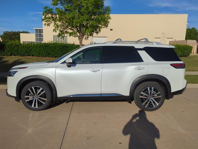 new 2025 Nissan Pathfinder car, priced at $50,983